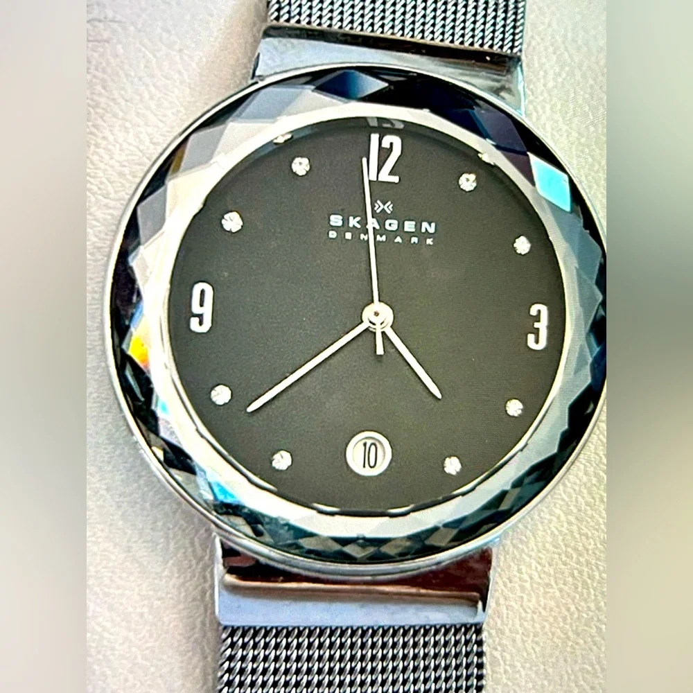 Skagen Ladies Crystal Date Watch